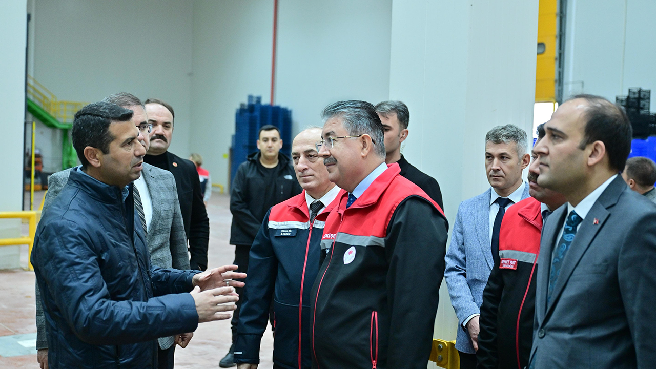 Eskişehir'de 570 Dekarlık Alanda Meyve Üretimi