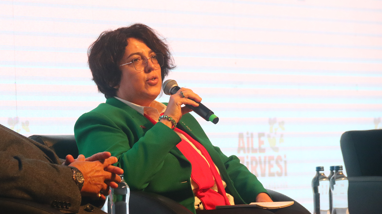 Esogü Rektörü Prof. Dr. Emine Gümüşsoy