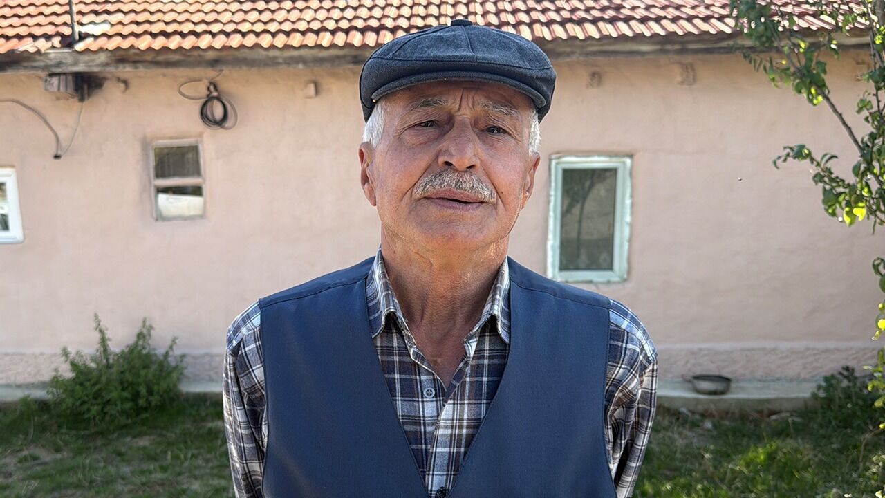 Karadere Mahalle Muhtari Muzaffer Öztuna