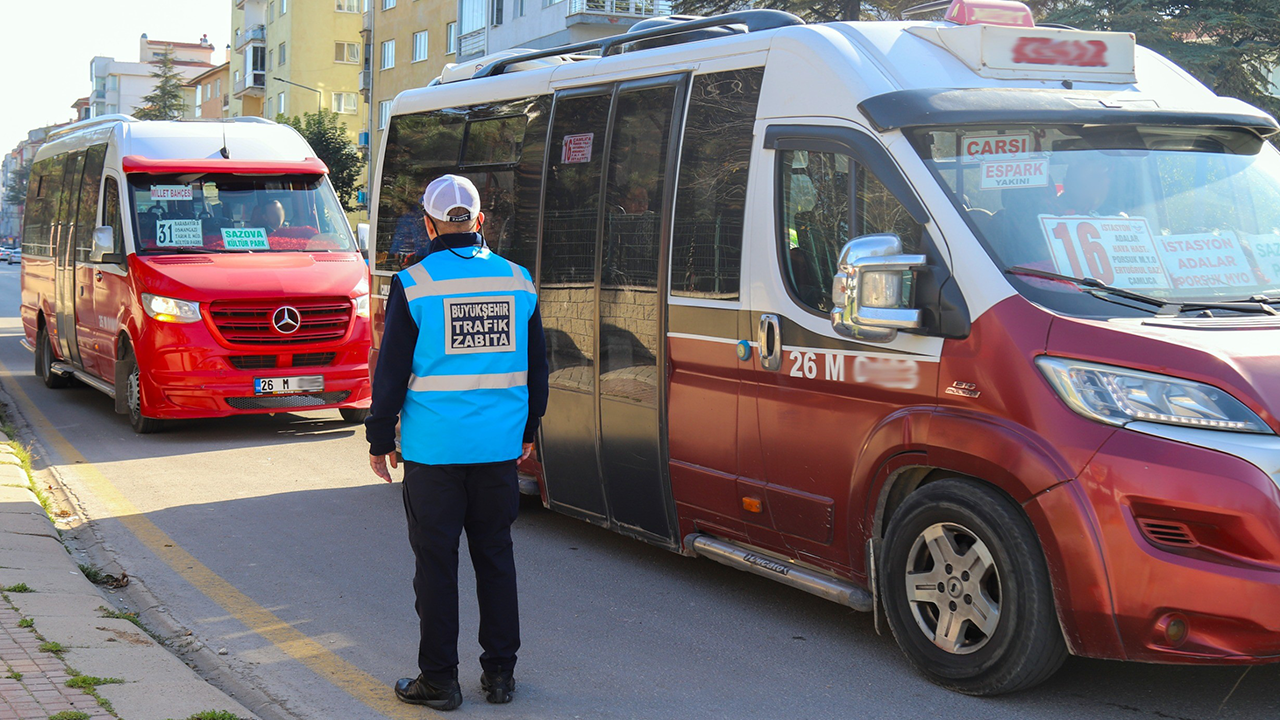 Minibüslerin Güzergâhları Ve Yolcu Kapasiteleri Kontrol Edildi