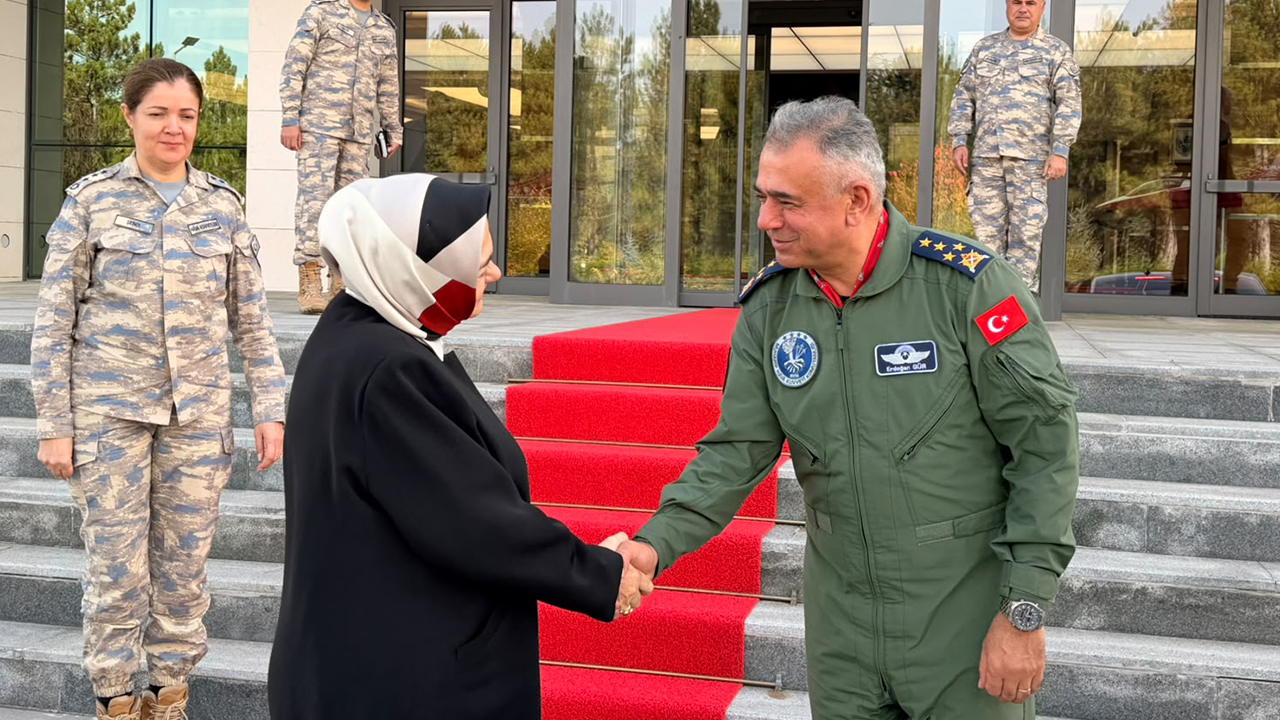 Orgenaral Gür'e Zi̇yaret