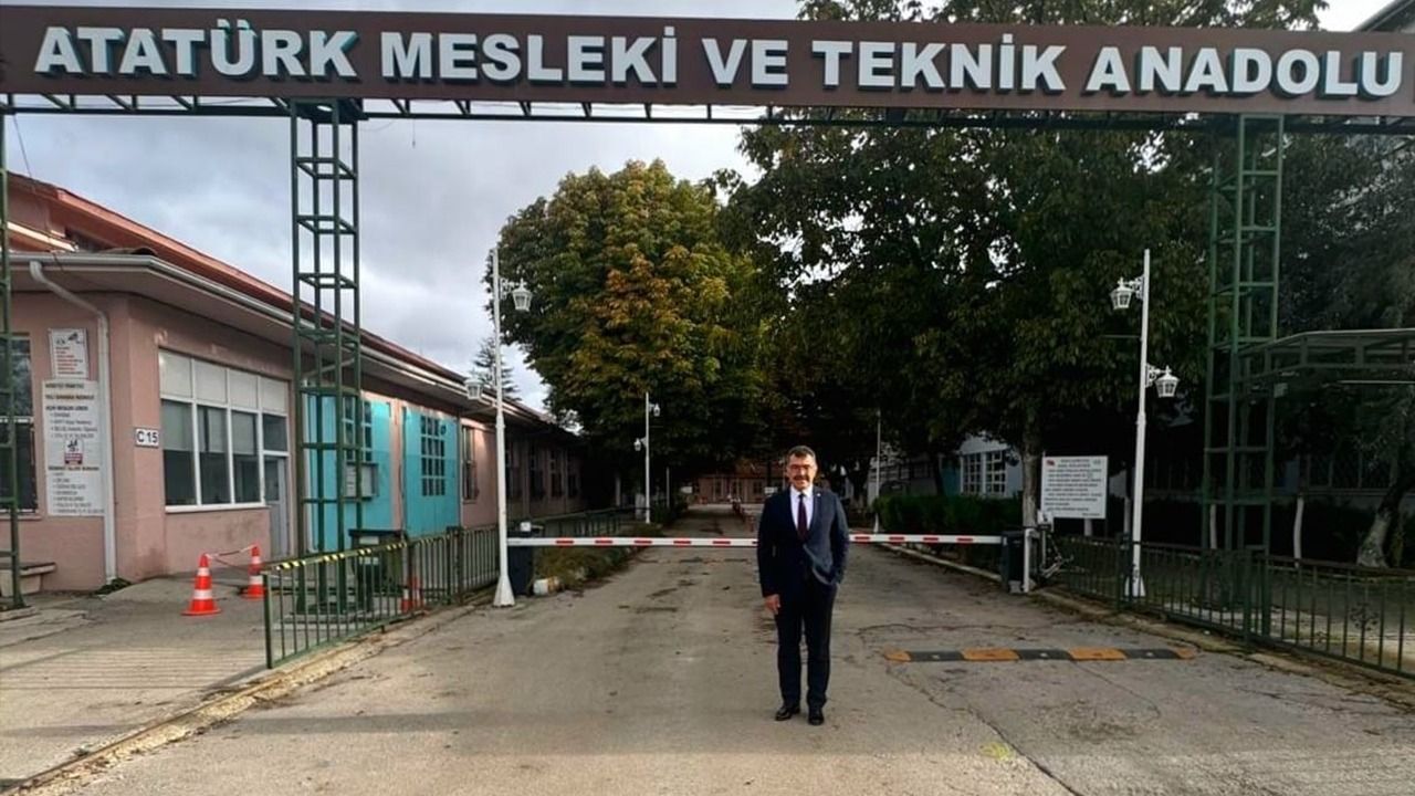 Prof. Dr. Hasan Mandal